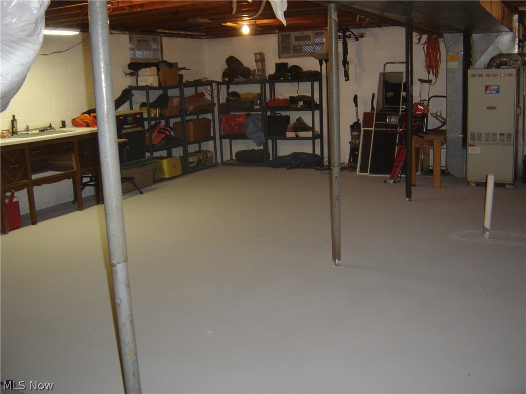 1379 Steese Road Uniontown, OH 44685 - Photo 21 of 22 Gallery Image 21