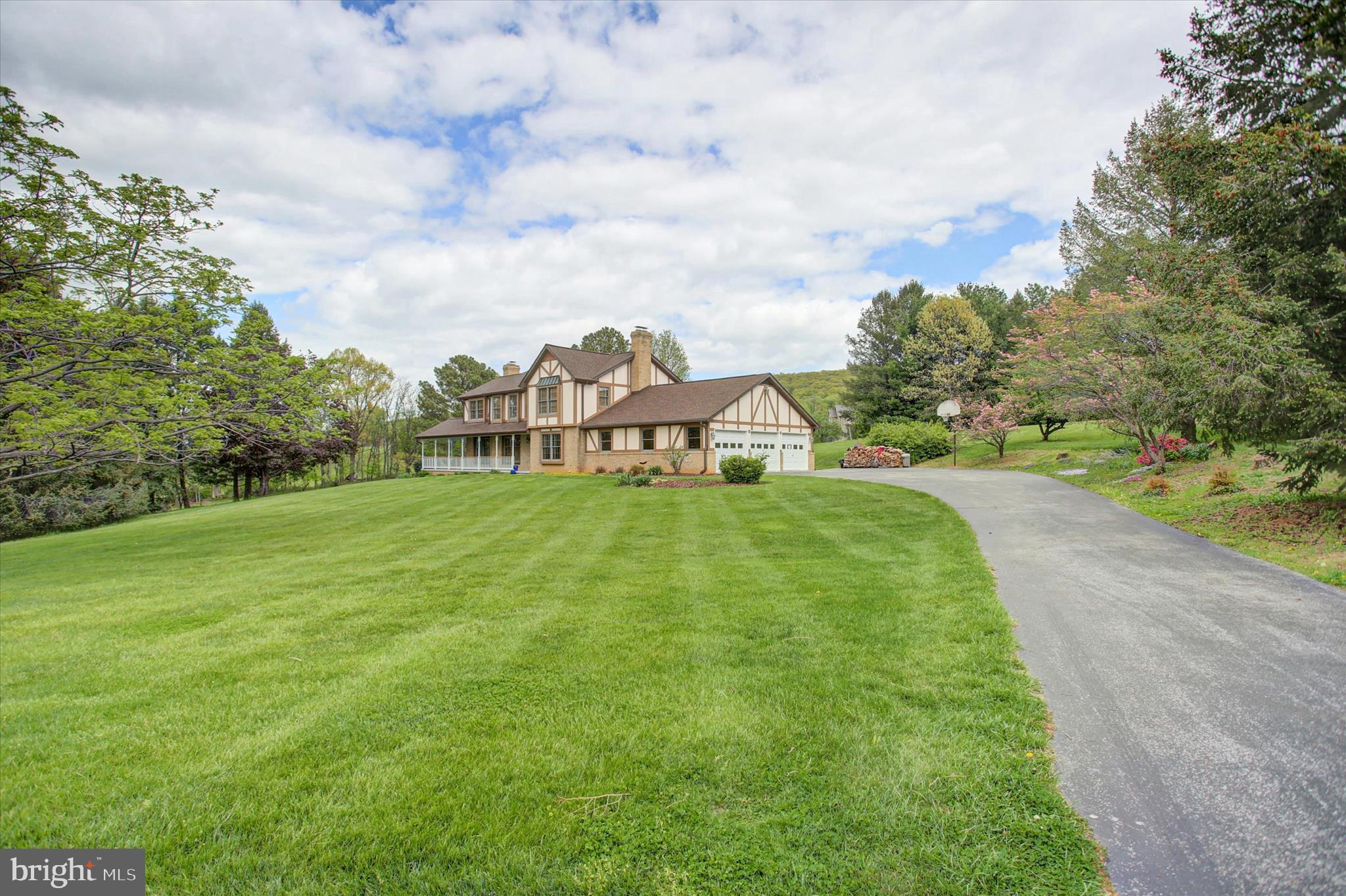8001 Mapleville Road Boonsboro, MD 21713 - Photo 7 of 83