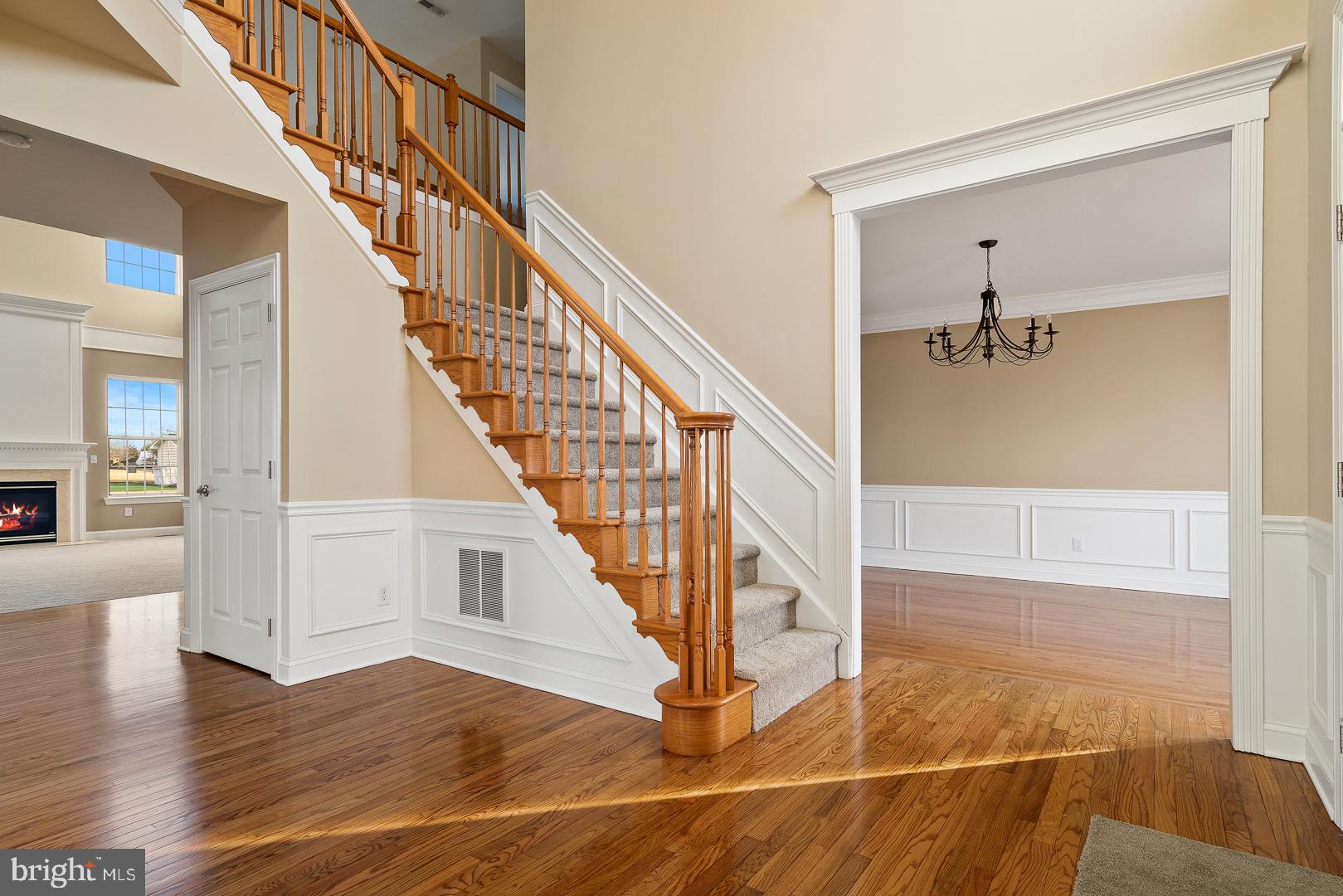18 Jasmine Road Lumberton, NJ 08048 - Photo 4 of 32 2 Story Foyer