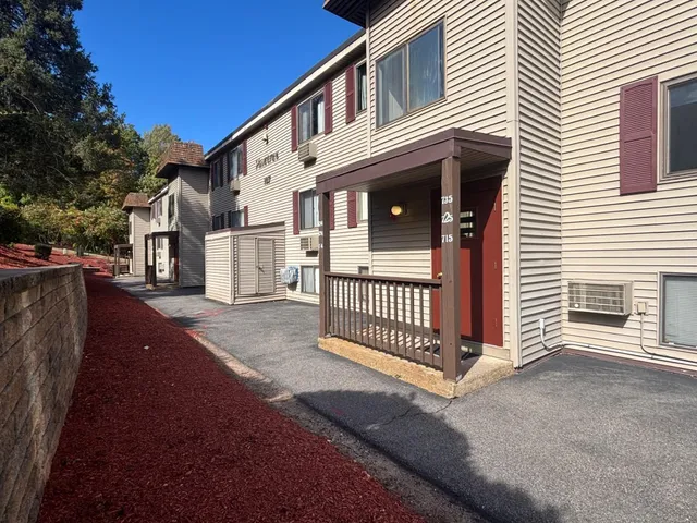 $2,000 | 107 Treetop Circle, Unit 725, Laconia, NH 03246