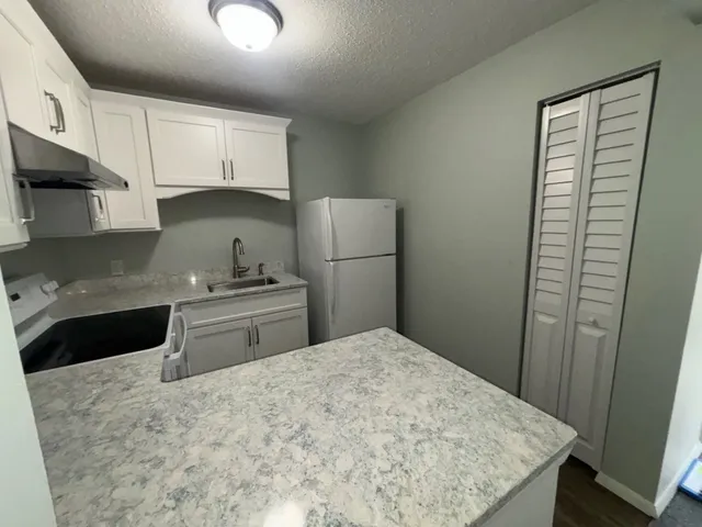 $2,000 | 107 Treetop Circle, Unit 725, Laconia, NH 03246