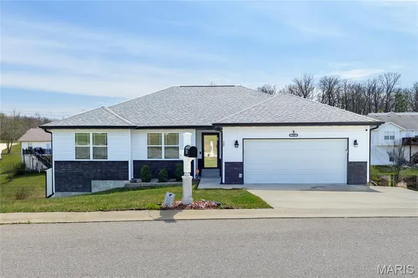 $375,000 | 137 Mary Catherine Street, Waynesville, MO 65583