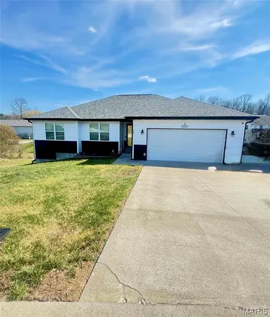 $375,000 | 137 Mary Catherine Street, Waynesville, MO 65583