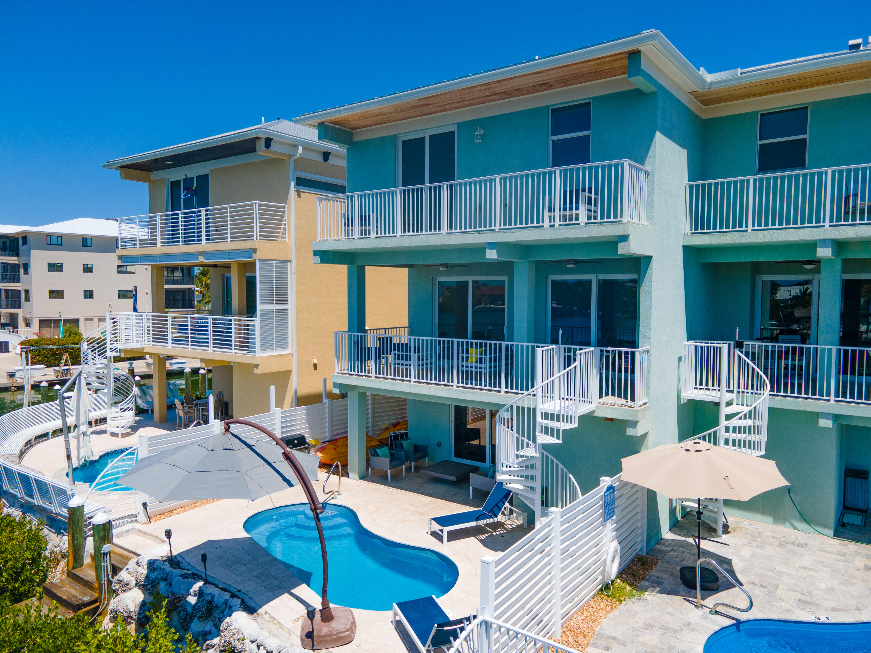 443 Sombrero Beach Road Marathon, FL 33050 - Photo 40 of 68 443 Drone-16