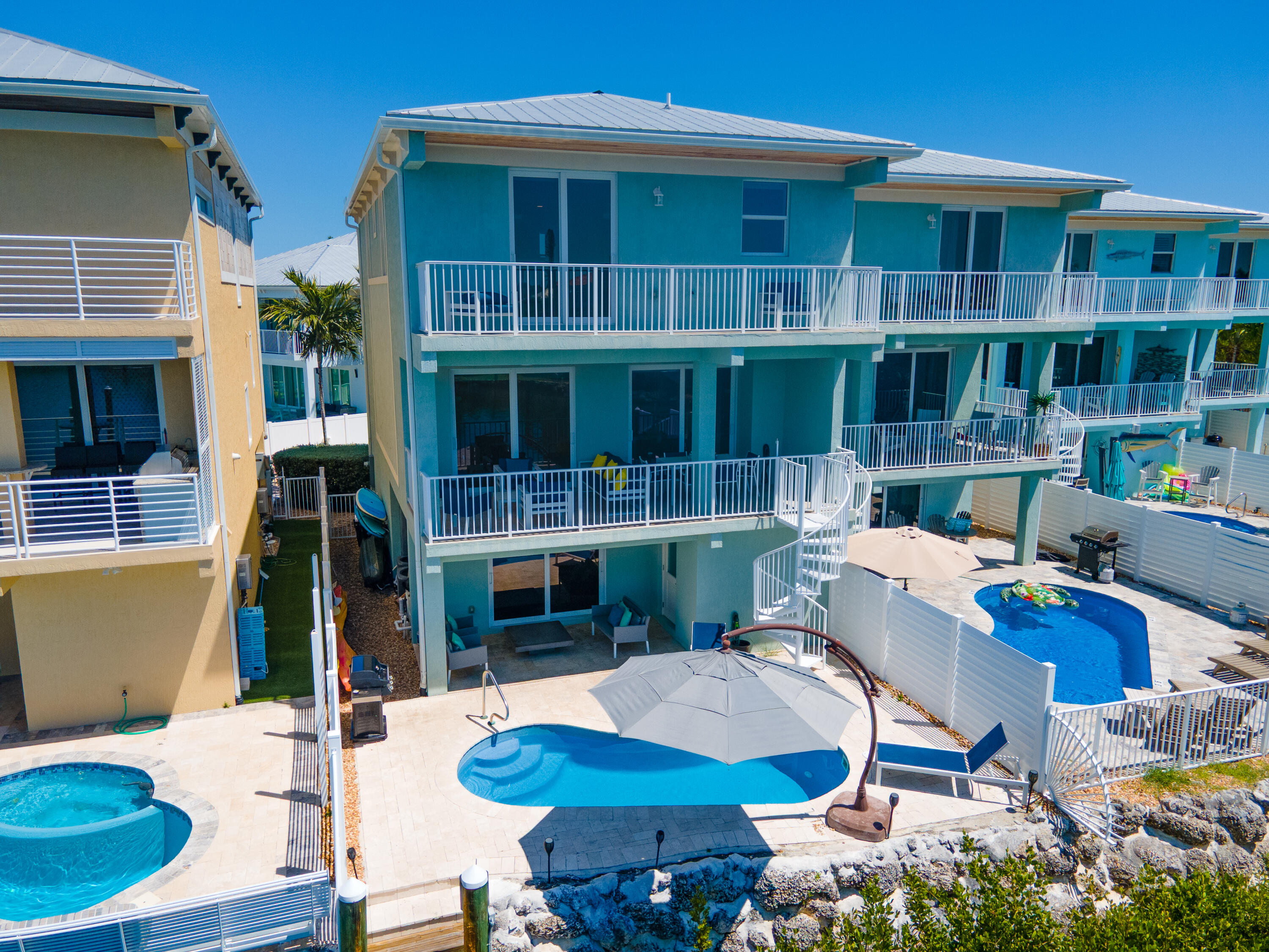 443 Sombrero Beach Road Marathon, FL 33050 - Photo 58 of 68 443 Drone-15