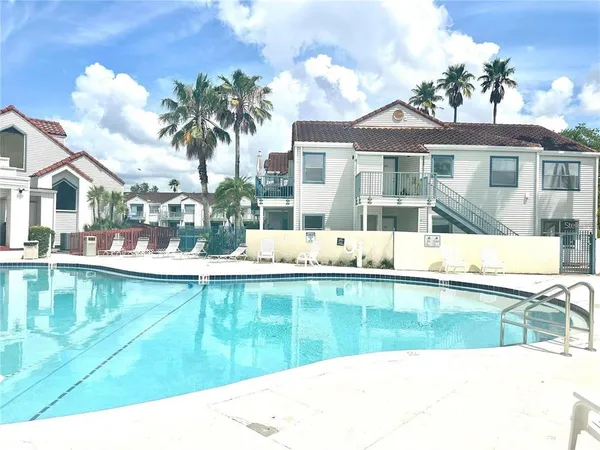 $120,000 | 2540 Woodgate Boulevard, Unit 201, Orlando, FL 32822