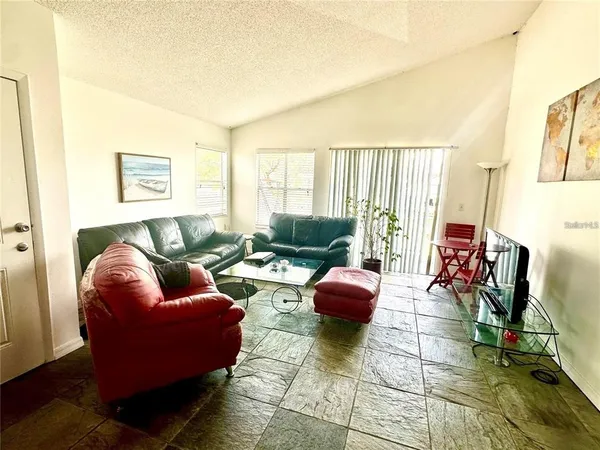 $120,000 | 2540 Woodgate Boulevard, Unit 201, Orlando, FL 32822