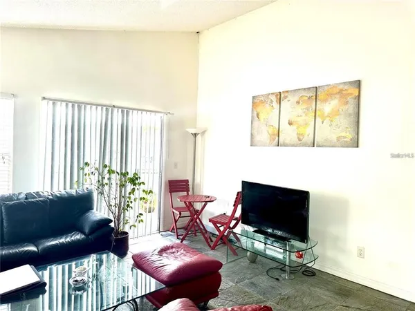 $120,000 | 2540 Woodgate Boulevard, Unit 201, Orlando, FL 32822