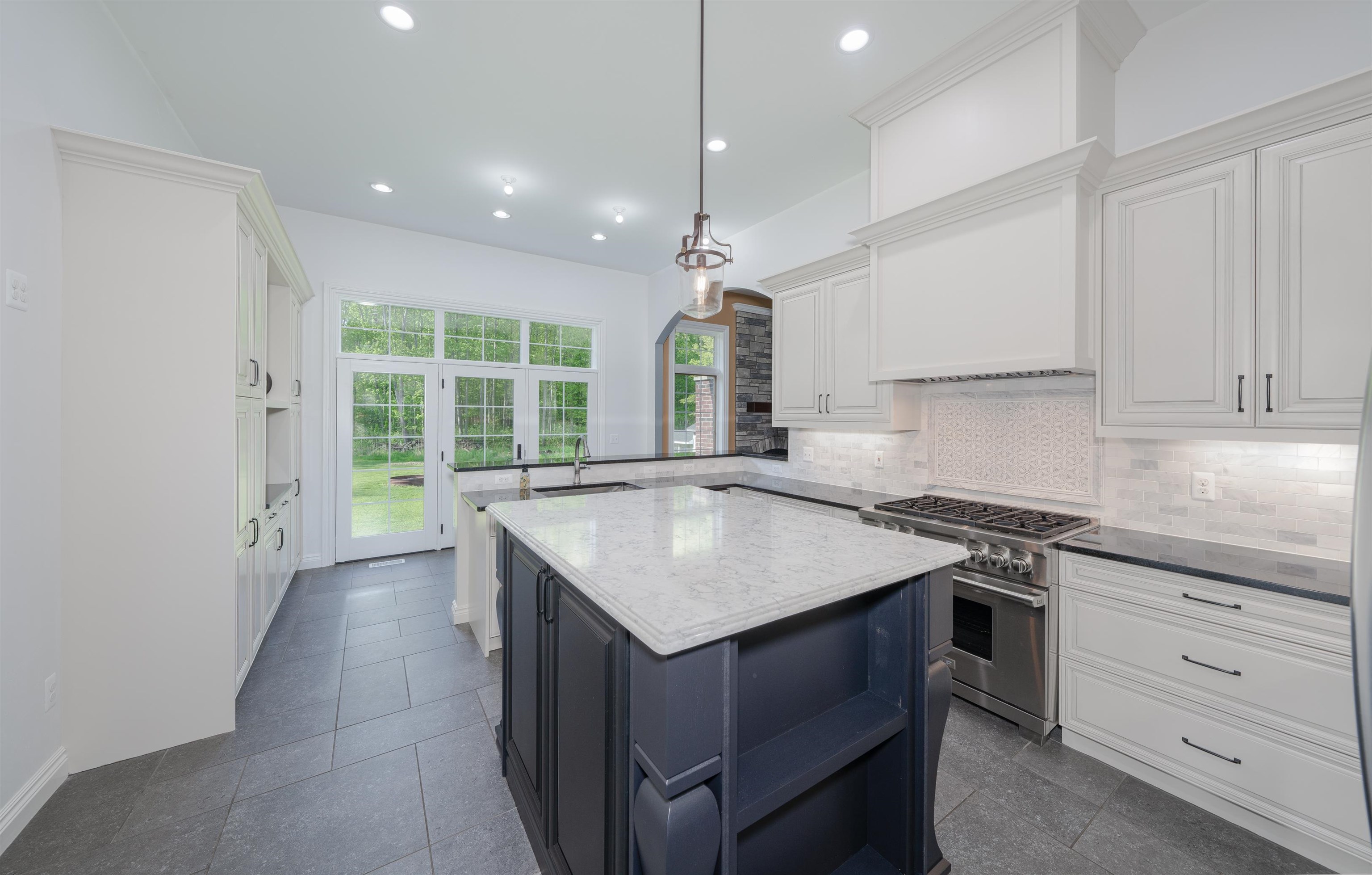 6219 Broadbridge Road Marine City, MI 48039 - Photo 3 of 26 Pennsylvania Bluestone Floors in Kitchen with quartz counters