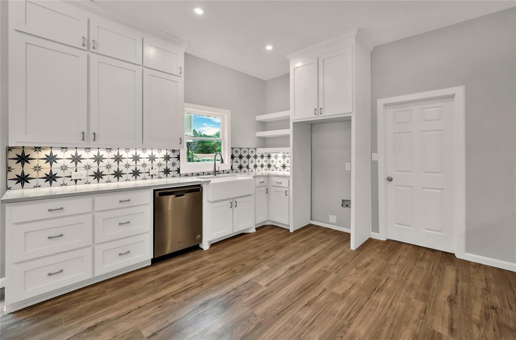 2316 Colcord Avenue Waco, TX 76707 - Photo 8 of 37