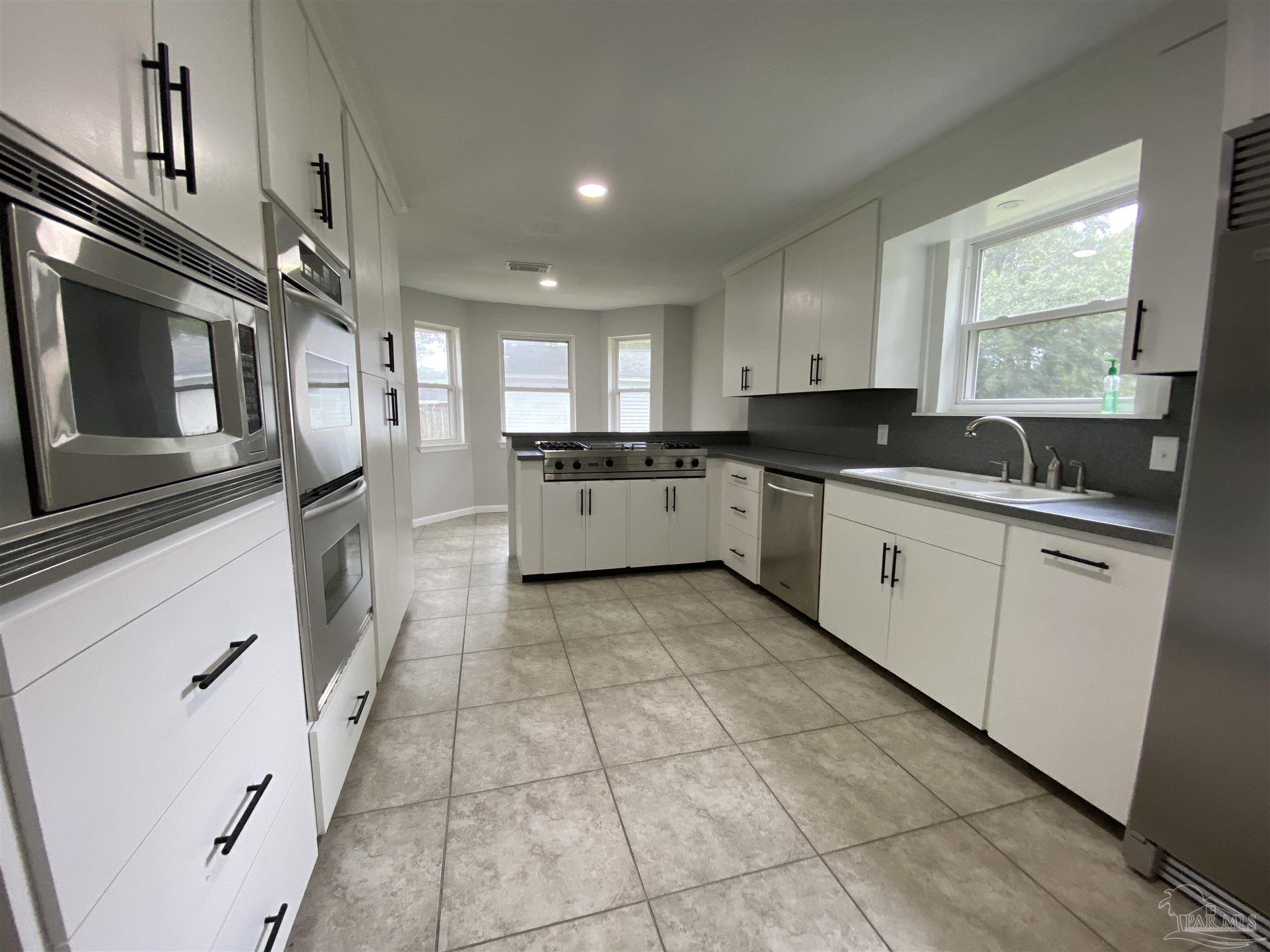 4883 Tealwood Drive Pace, FL 32571 - Photo 4 of 37