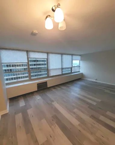 $1,700 | 3550 North Lake Shore Drive, Unit 1011, Chicago, IL 60657