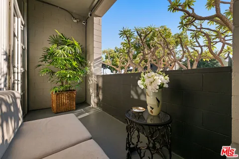 $1,725,000 | 710 North Orlando Avenue, Unit 101, West Hollywood, CA 90069