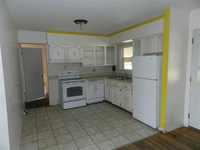 455 Bernhard Road Columbus, OH 43213 - Photo 7 of 17