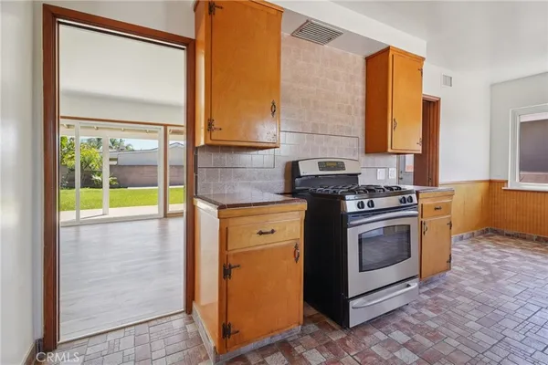 $1,049,900 | 10336 Hasty Avenue, Downey, CA 90241