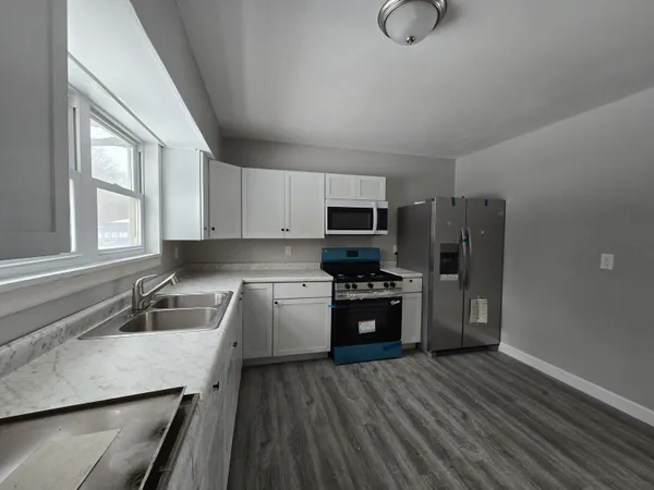 $1,550 | 1044 Hobart Street, Gary, IN 46406