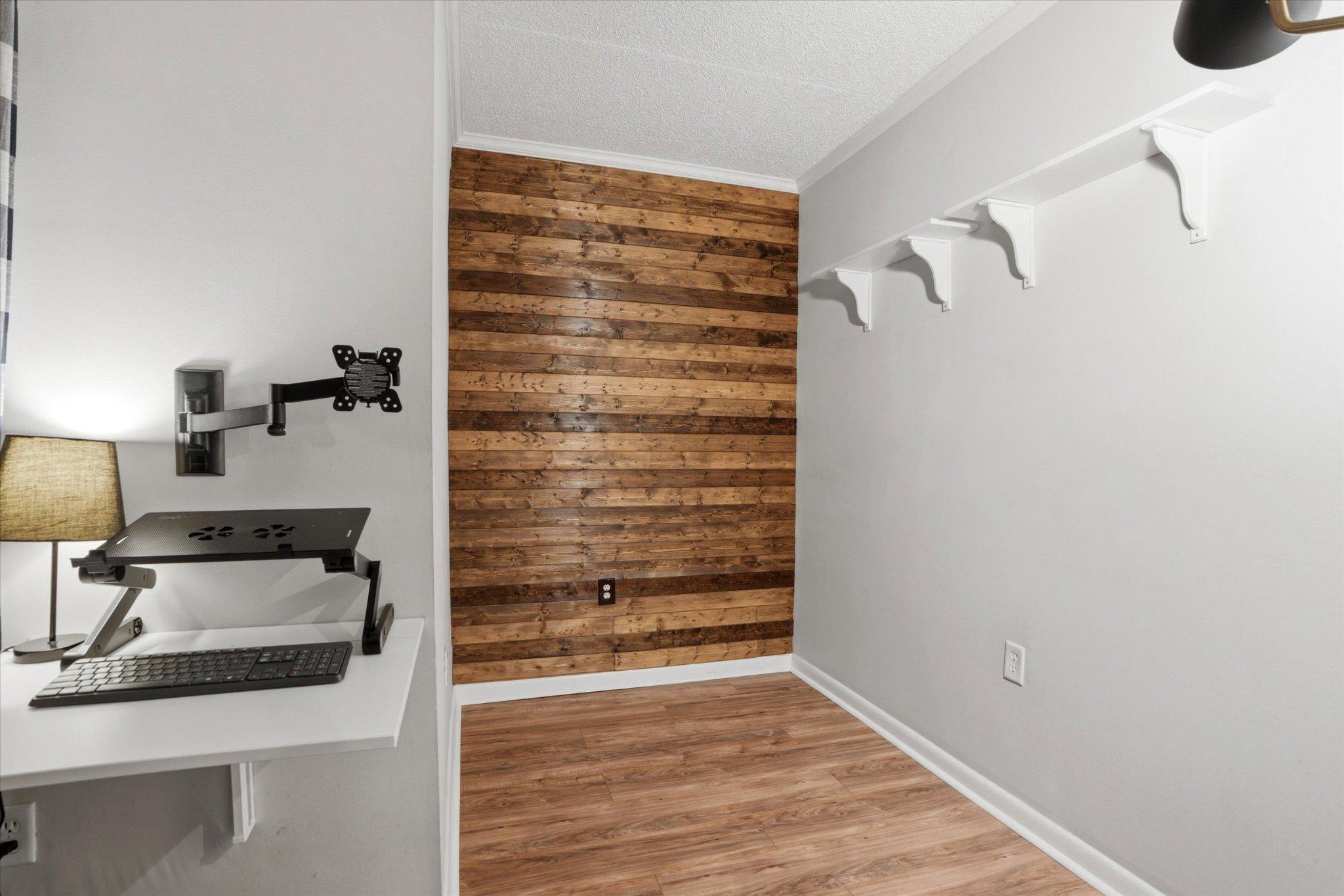 400 Glendale Road, Unit E34 Havertown, PA 19083 - Photo 20 of 31 Dedicate office/den or 3rd bedroom