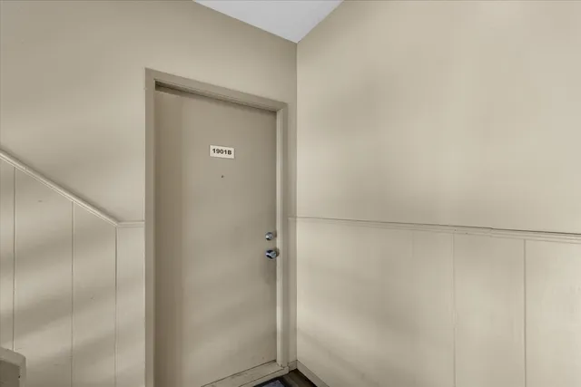 $103,000 | 1901 Melrose Drive, Unit B, Champaign, IL 61820