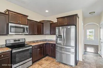 $2,100 | 614 Carat Court, Jacksonville, NC 28546