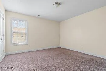 $2,100 | 614 Carat Court, Jacksonville, NC 28546