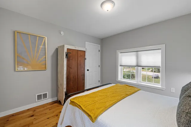 $3,499 | 31 Water Street, Unit 1, Bradford, NH 03221