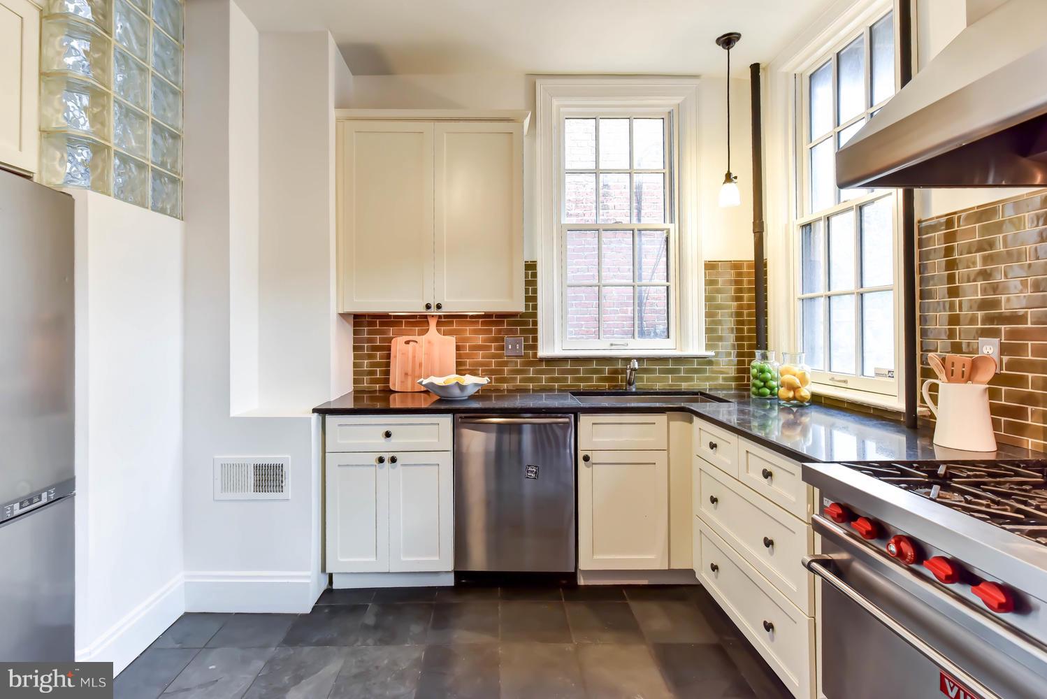 1504 Columbia Road Northwest Washington, DC 20009 - Photo 23 of 32 Kitchen