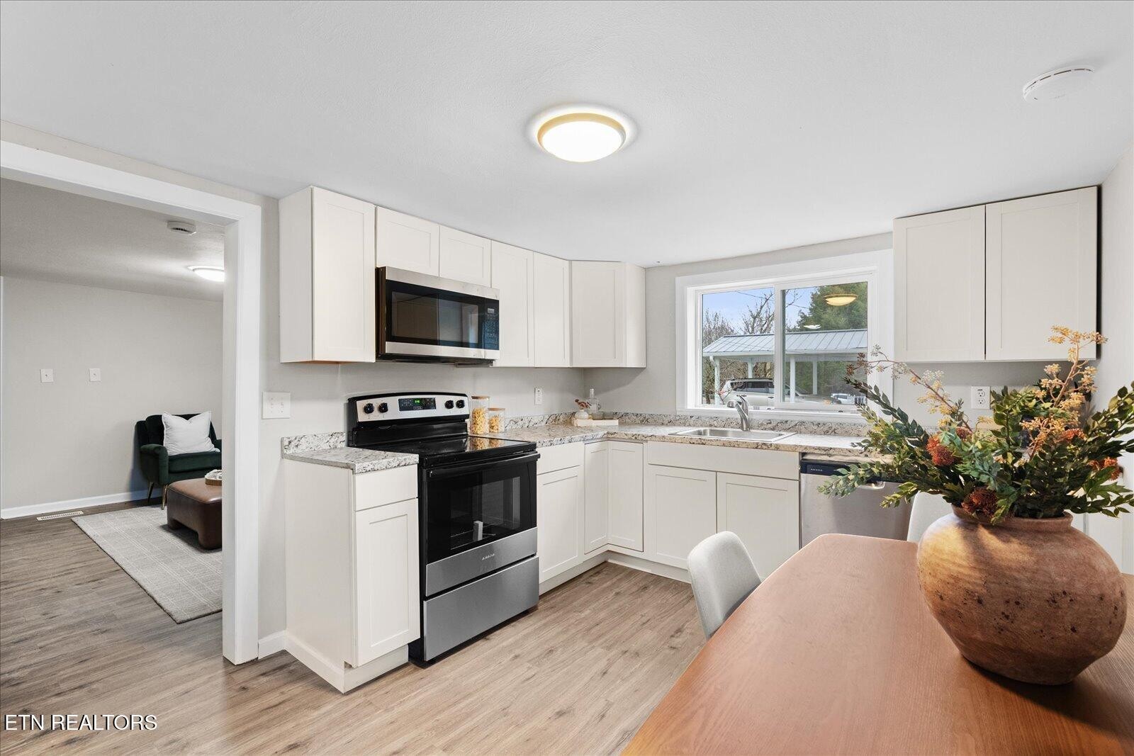 925 North Maple Whitwell, TN 37397 - Photo 8 of 20