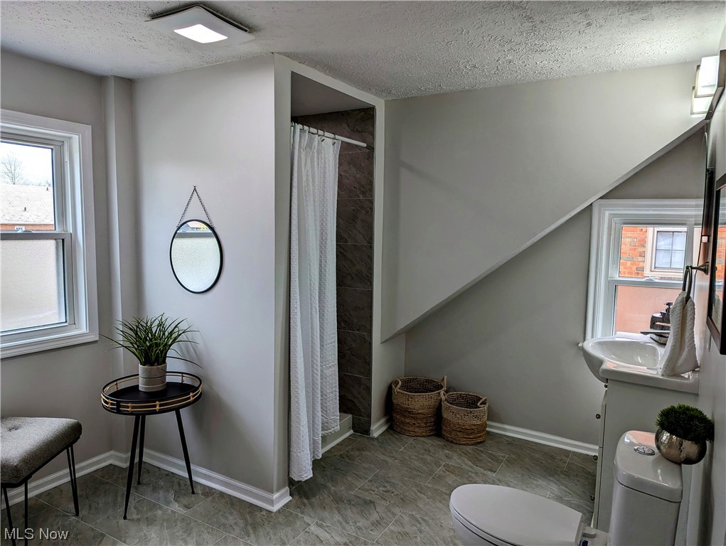 2567 Channing Road Cleveland, OH 44118 - Photo 27 of 34 Gallery Image 27