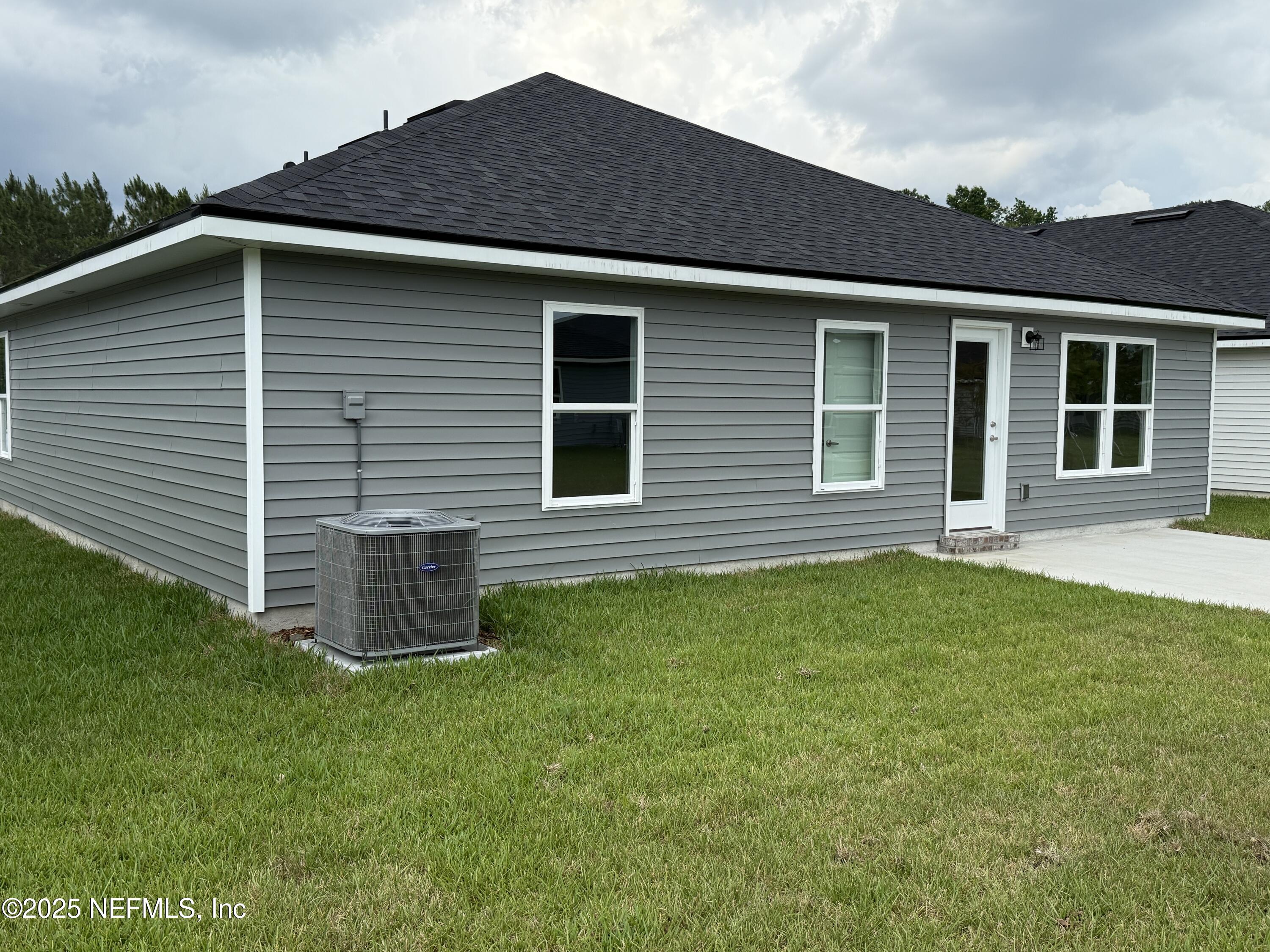 8339 Helmsley Boulevard Jacksonville, FL 32219 - Photo 11 of 15 Back view 2