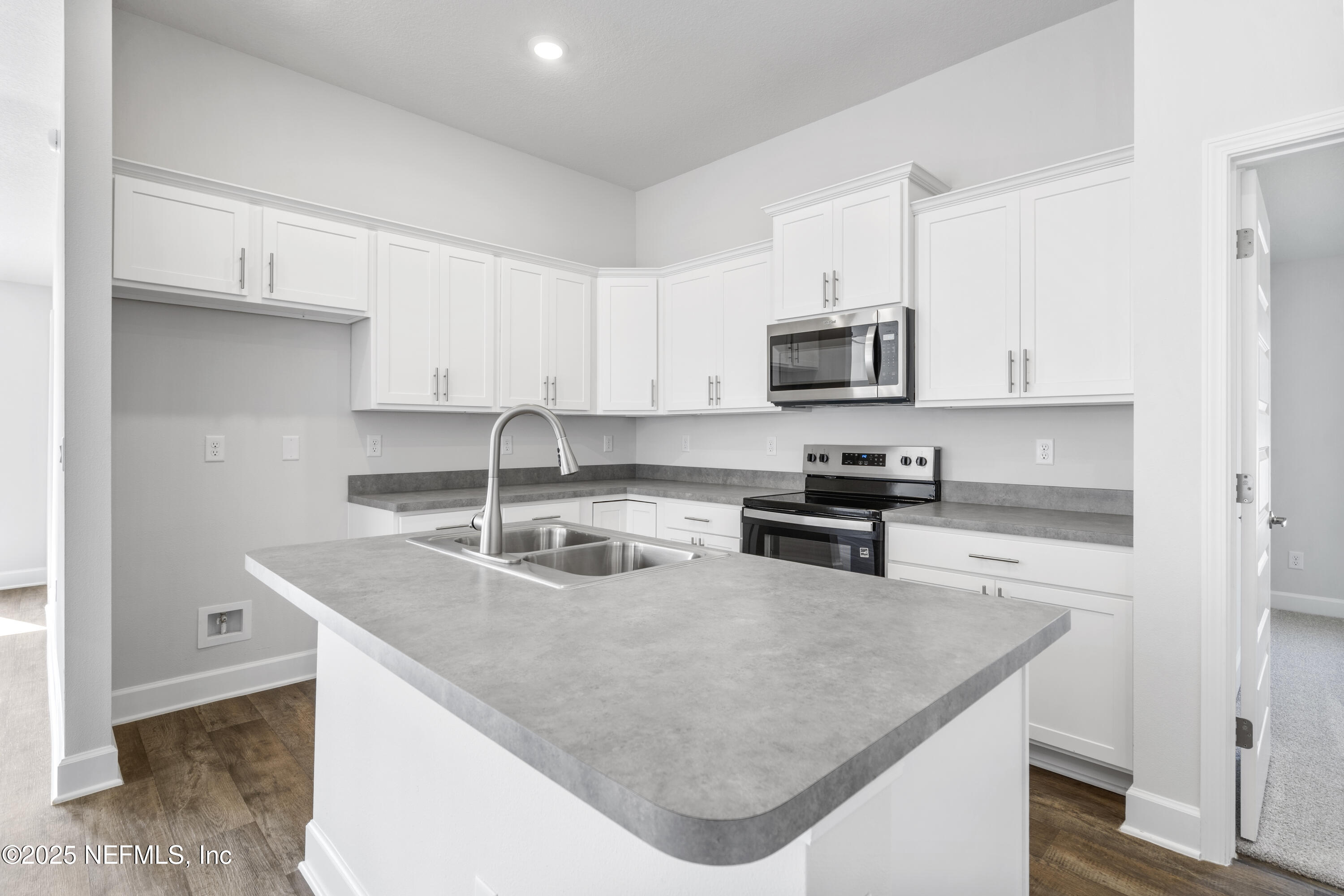 8339 Helmsley Boulevard Jacksonville, FL 32219 - Photo 5 of 15 Kitchen Island