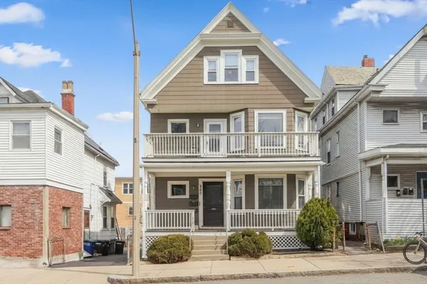 $599,000 | 355 Highland Avenue, Unit 2, Somerville, MA 02144