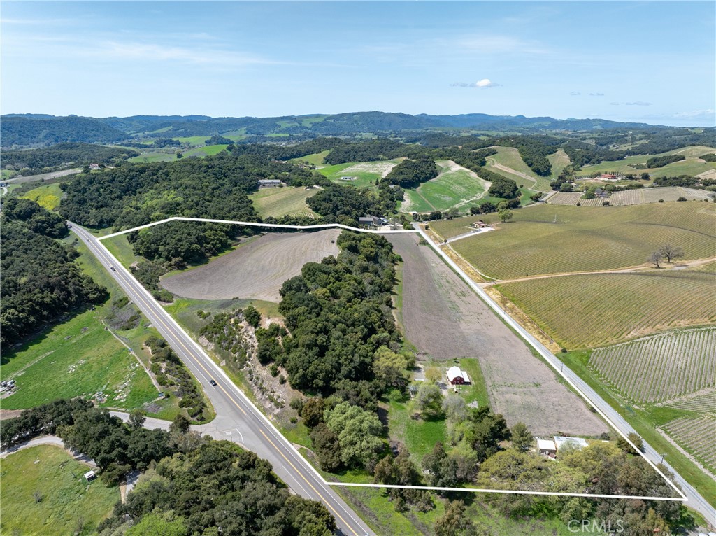 2925 Oakdale Road Paso Robles, CA 93446 - Photo 1 of 48