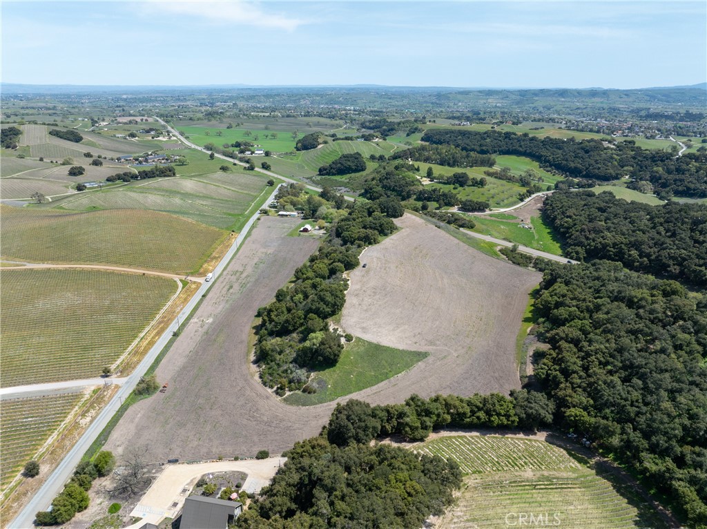 2925 Oakdale Road Paso Robles, CA 93446 - Photo 3 of 48