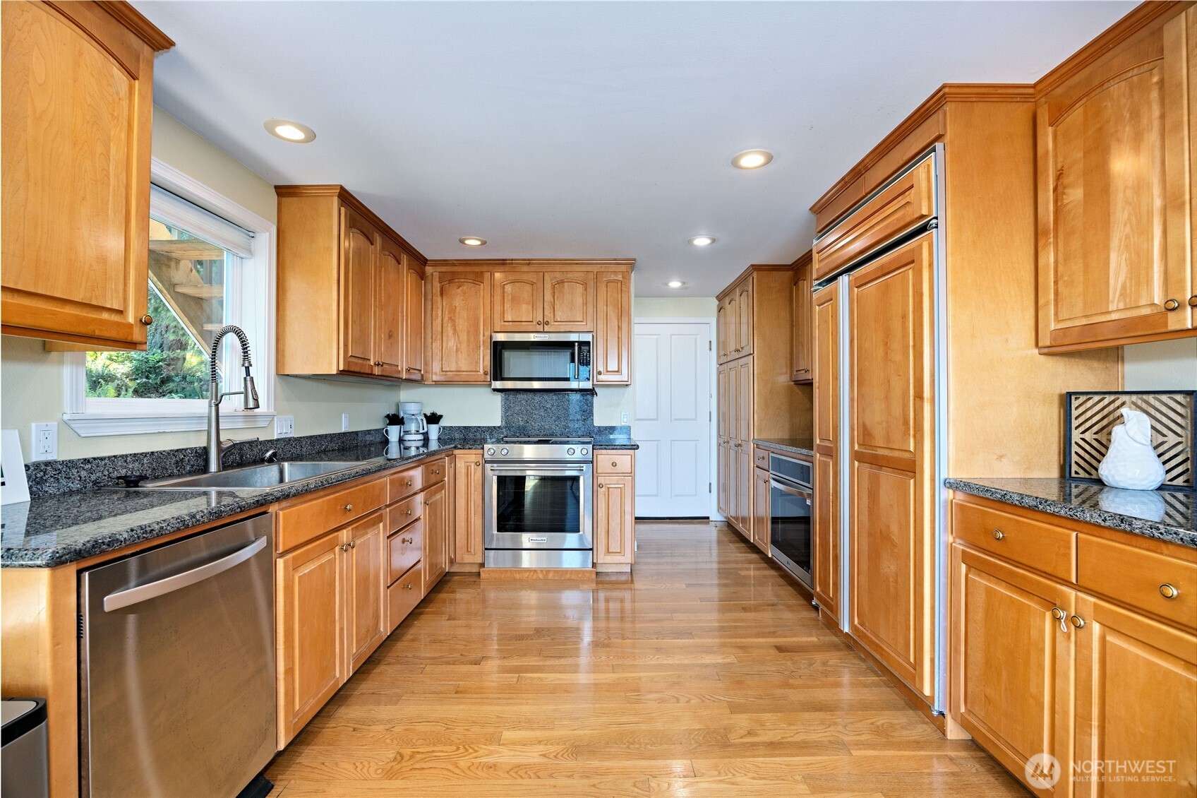 873 Olele Point Road Port Ludlow, WA 98365 - Photo 18 of 40 Gallery Image 18