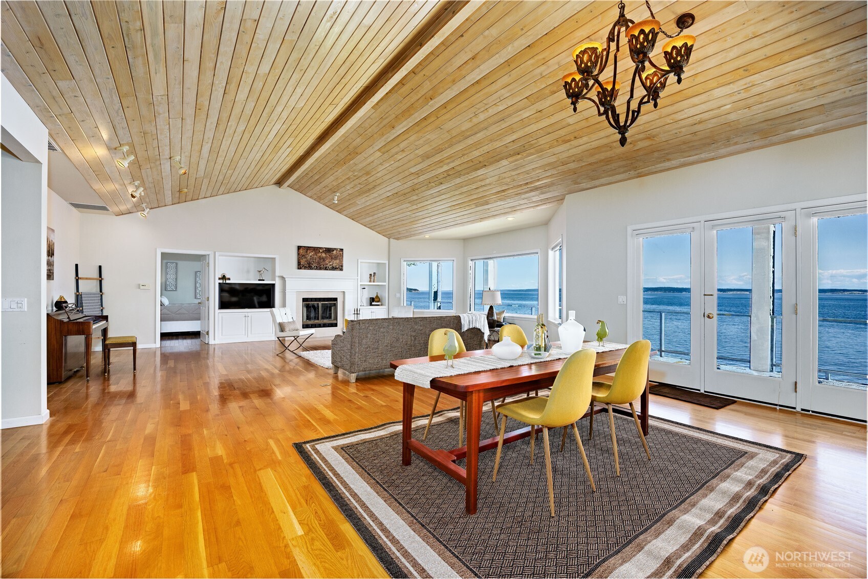 873 Olele Point Road Port Ludlow, WA 98365 - Photo 8 of 40 Gallery Image 8