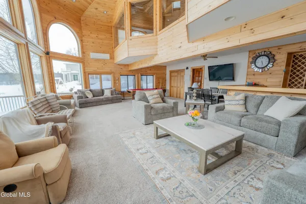 $1,499,000 | 122 Boblin Marina Drive, Mayfield, NY 12117