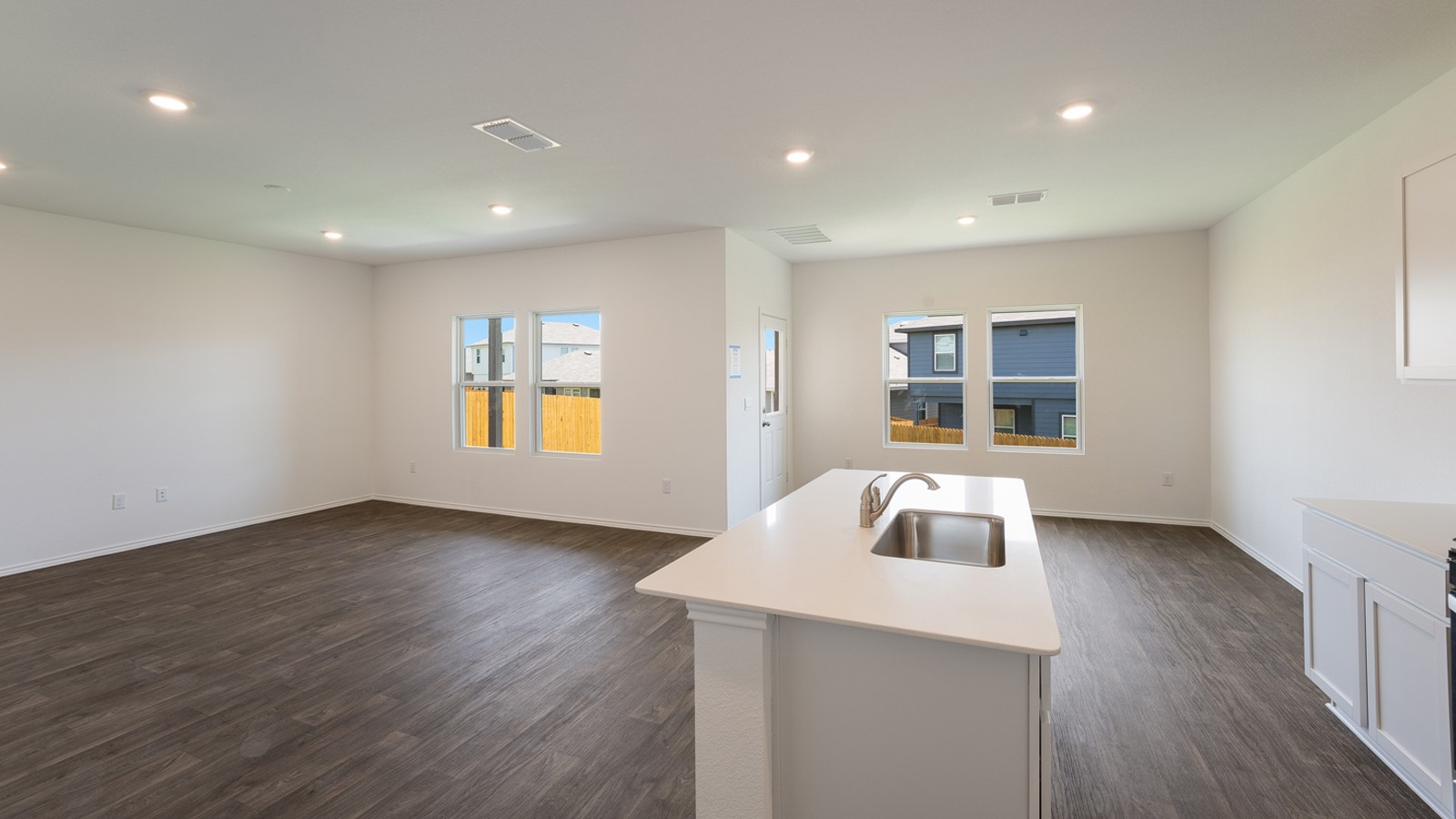 12105 Pike Bend Mustang Ridge, TX 78610 - Photo 10 of 21 a workspace with furniture and window