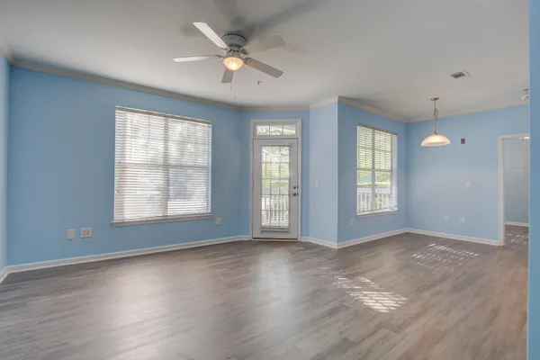 $1,795 | 45 Sycamore Avenue, Unit 414, Charleston, SC 29407