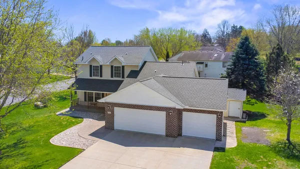 $459,900 | 955 Park Drive, Belle Plaine, MN 56011