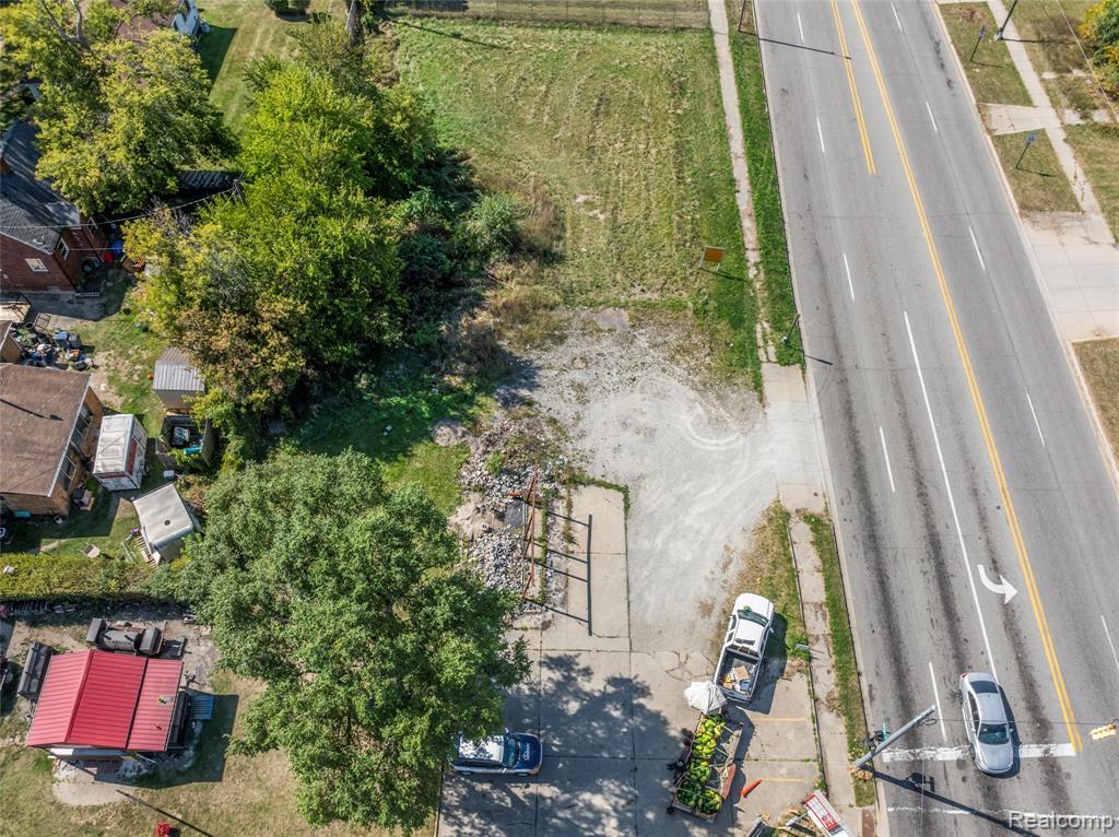 680 East Pierson Road Flint, MI 48505 - Photo 6 of 19