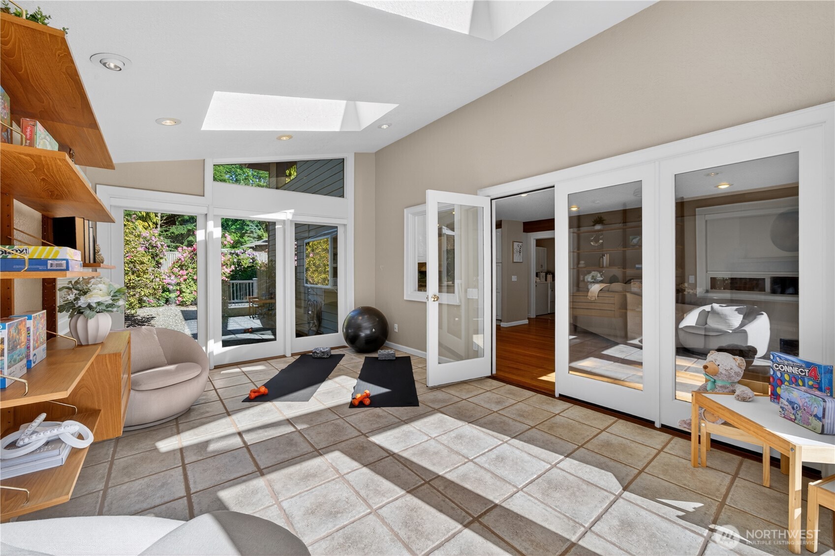 8611 191st Place Southwest Edmonds, WA 98026 - Photo 17 of 36