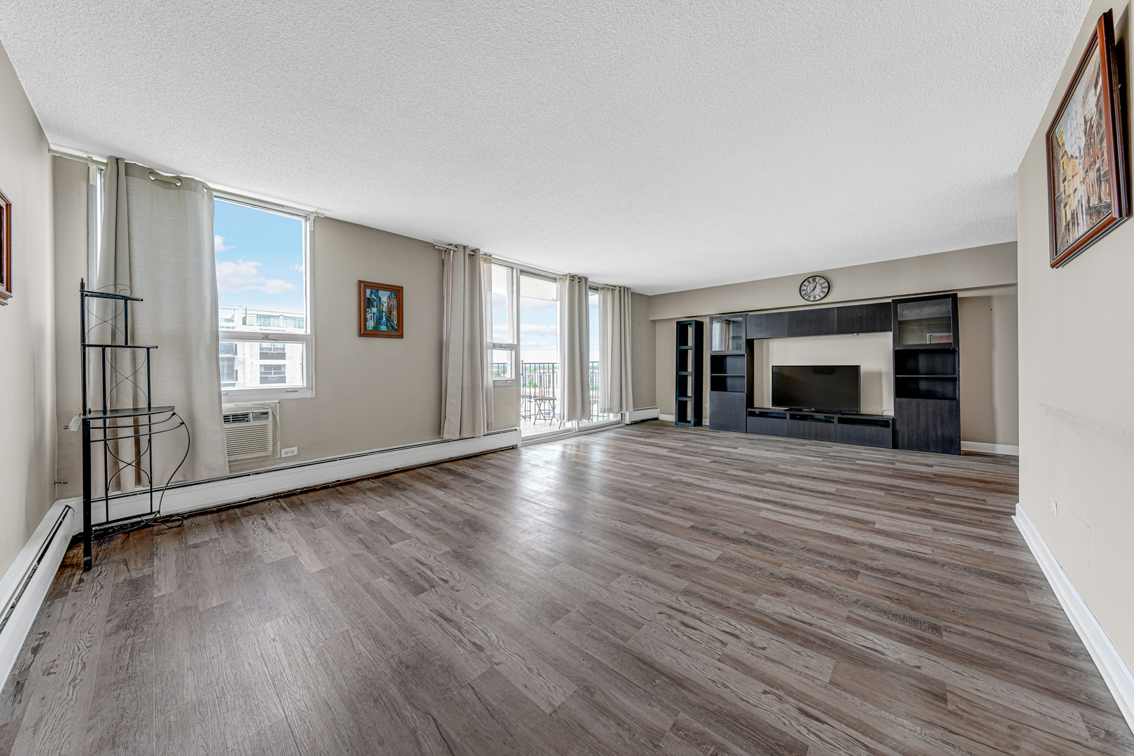 9001 Golf Road, Unit 9C Des Plaines, IL 60016 - Photo 3 of 14