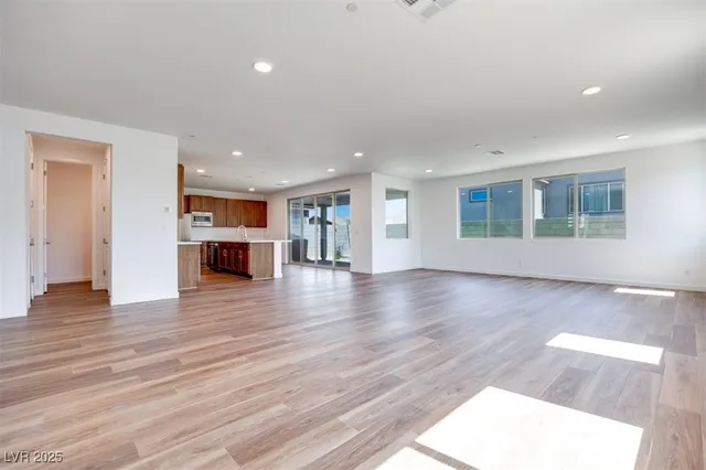 $782,412 | 9217 Frazer Street, Las Vegas, NV 89166