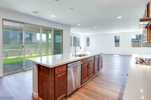 $782,412 | 9217 Frazer Street, Las Vegas, NV 89166