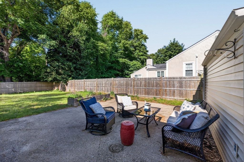 9 Milton Road Barrington, RI 02806 - Photo 36 of 42