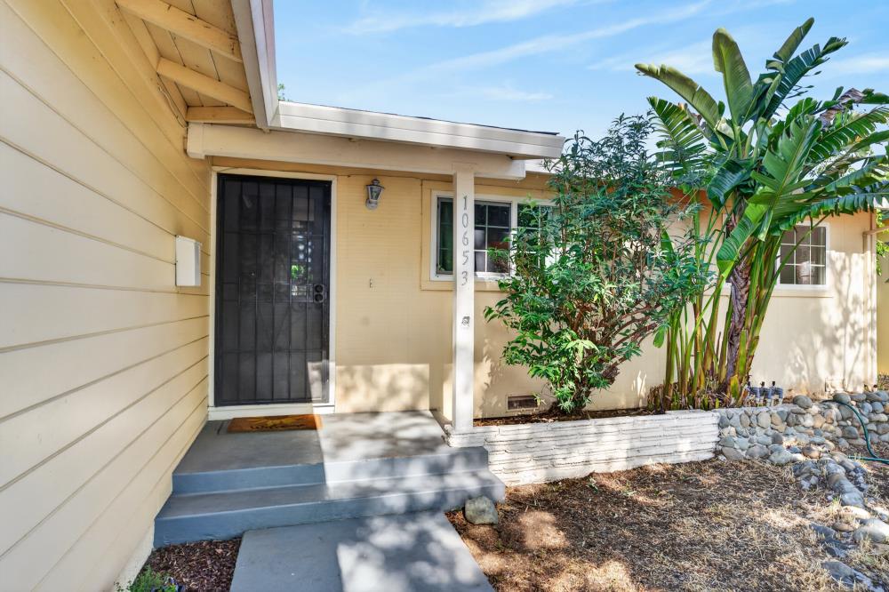 10653 Campana Way Rancho Cordova, CA 95670 - Photo 3 of 49