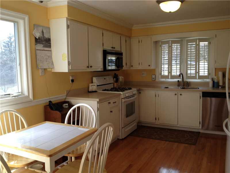 224 Sunridge Road Pittsburgh, PA 15238 - Photo 3 of 8 Kitchen.
