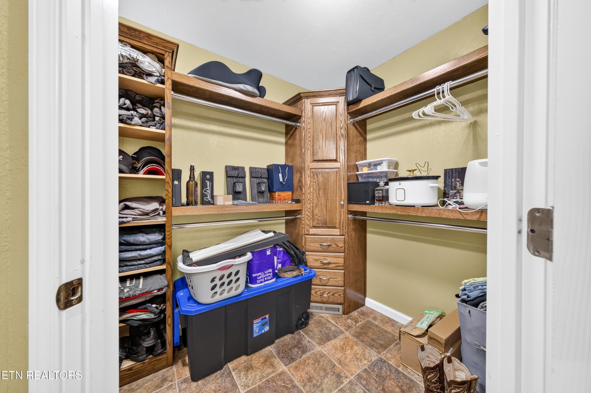 105 Foothills Road Pikeville, TN 37367 - Photo 21 of 50