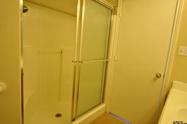 $1,595 | 6932 La Hacienda Drive, Flint, TX 75762