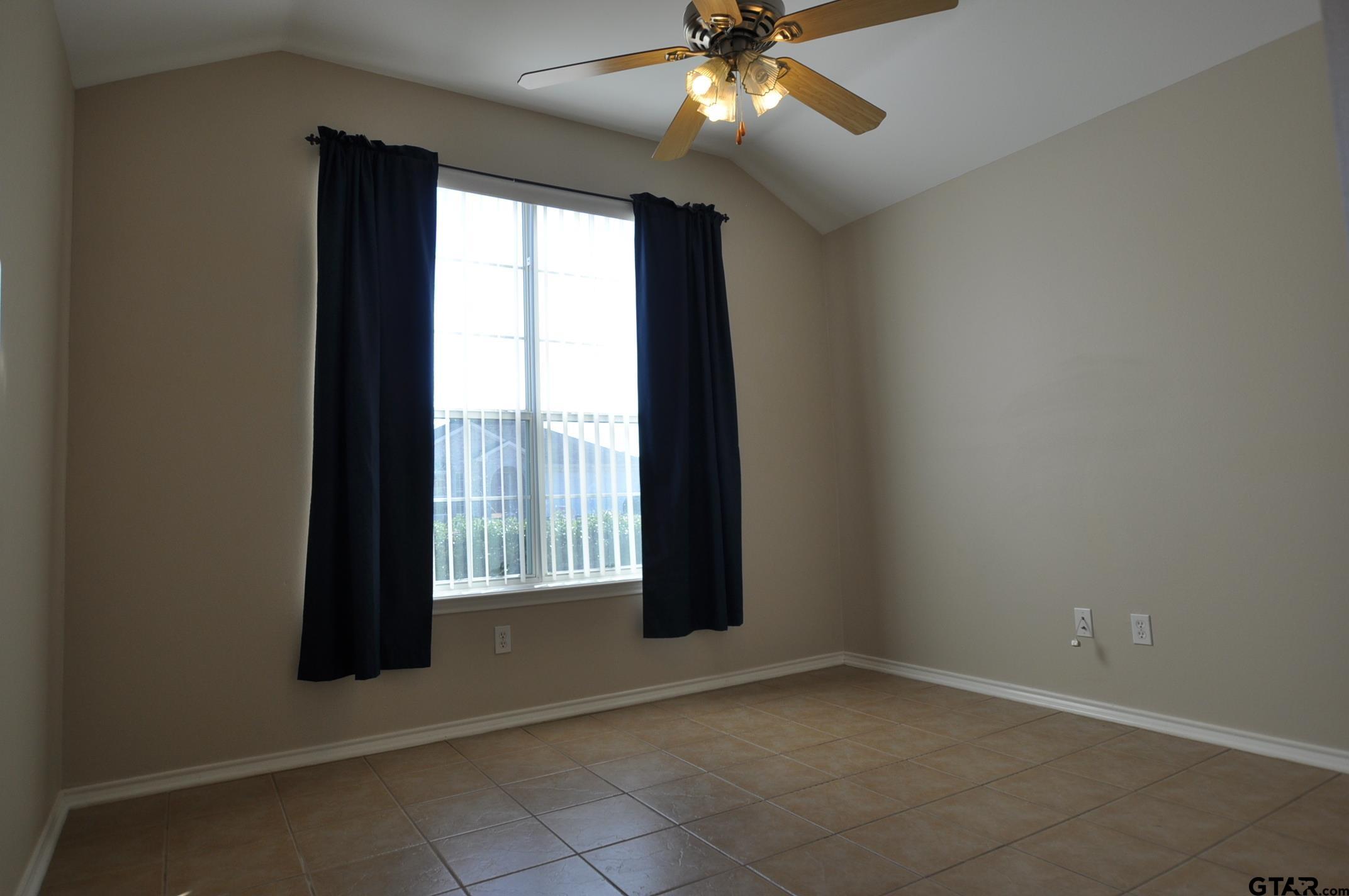 6932 La Hacienda Drive Flint, TX 75762 - Photo 12 of 17